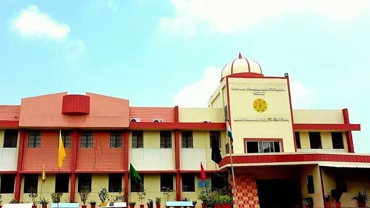 Ex-DAVV VC’s College Declares ‘Zero Year’, Students With TCs Seek Transfers In Indore