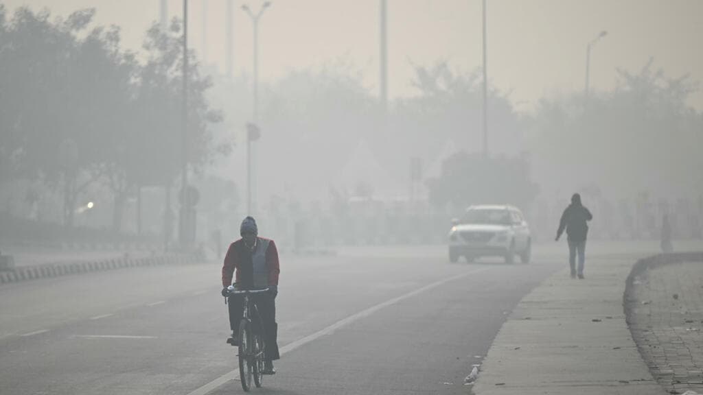 Heatwaves, wildfires expose a third of world to extreme ozone pollution