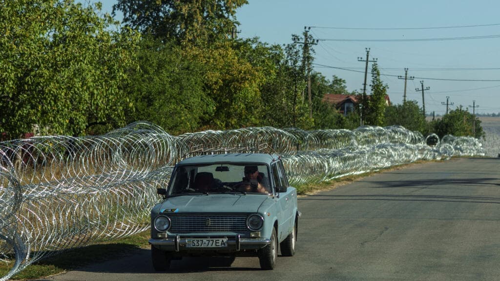 Dozens killed in Russian strike on buses in Ukraine's Kramatorsk as Kyiv targets data centre