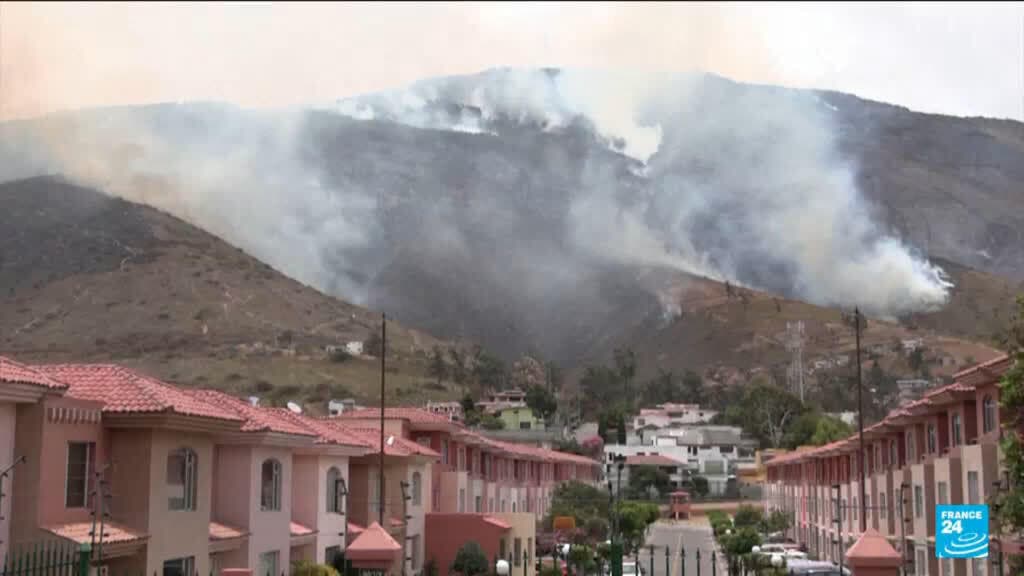 Colombia battles massive wildfire