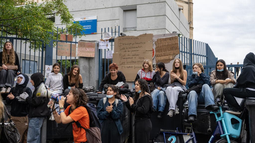 Hundreds of French schools remain closed as student protests turn violent