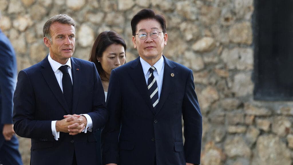France, South Korea announce billion-euro investment for audiovisual industry