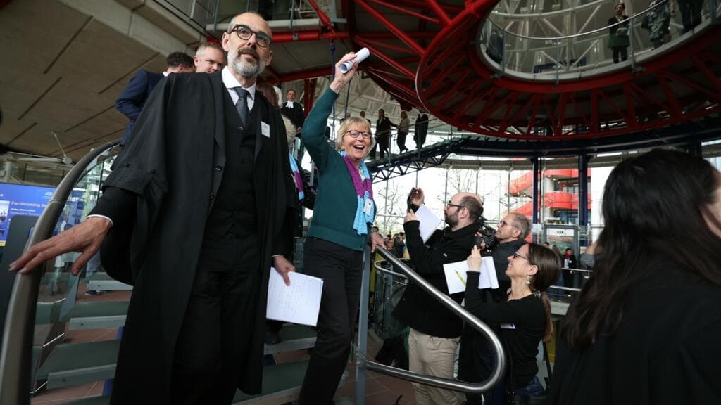Climate lawsuits gain ground as governments scale back climate action