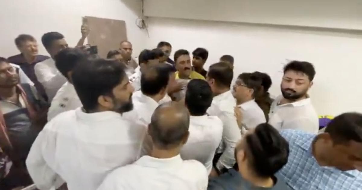 Kolkata: Scuffle at TMC office as police enter with ‘illegal notice’, alleges party