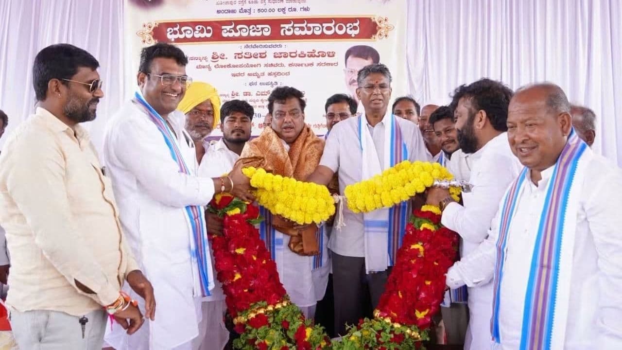 MB Patil: ವಿಜಯಪುರಕ್ಕೆ ವೇಗದ ಸ್ಪರ್ಶ: ಜಿಲ್ಲೆಯ ಹಲವು ರಸ್ತೆ ಕಾಮಗಾರಿಗಳಿಗೆ ಚಾಲನೆ