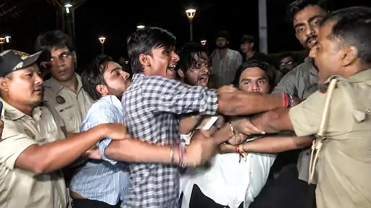 ABVP members clash with police during protest outside MCD headquarters over building collapse
