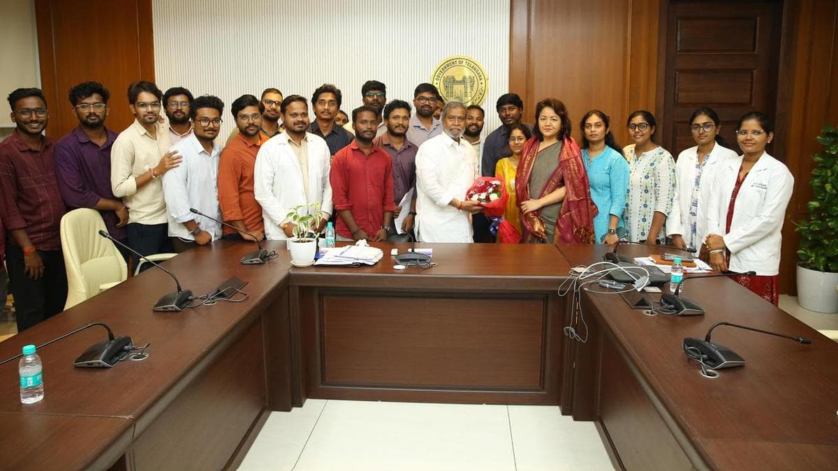 Telangana AYUSH doctors call off 28-day strike after Health Minister assures stipend hike