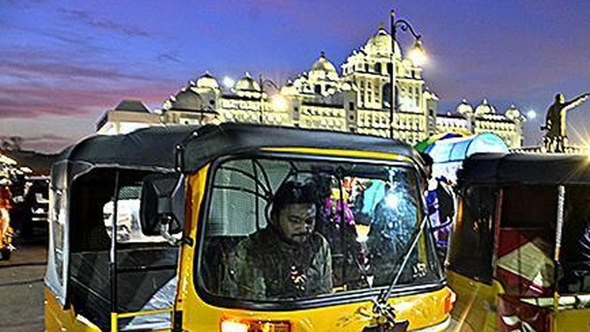 Auto fare likely to go up in Telangana; Trasnport Dept proposed increase in minimum fares