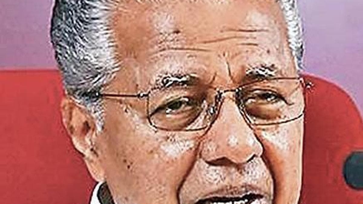 Keralam Leader of the Opposition Pinarayi Vijayan counters Home Minister Ramesh Chennithala’s allegations on LDF government’s failure to check drug spread