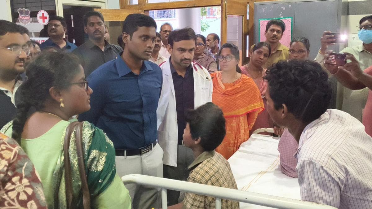 They crossed the State border for healthcare. Now, Andhra Pradesh is helping this Telangana hospital