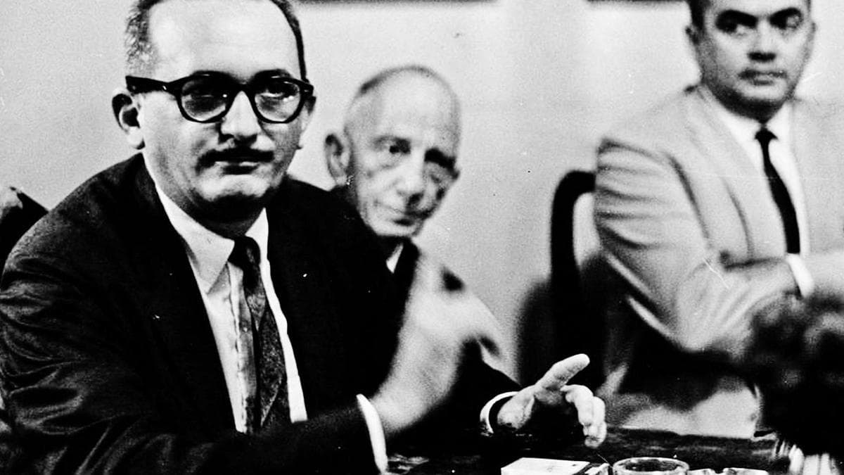Paulo Freire’s pedagogy to read the word and the world