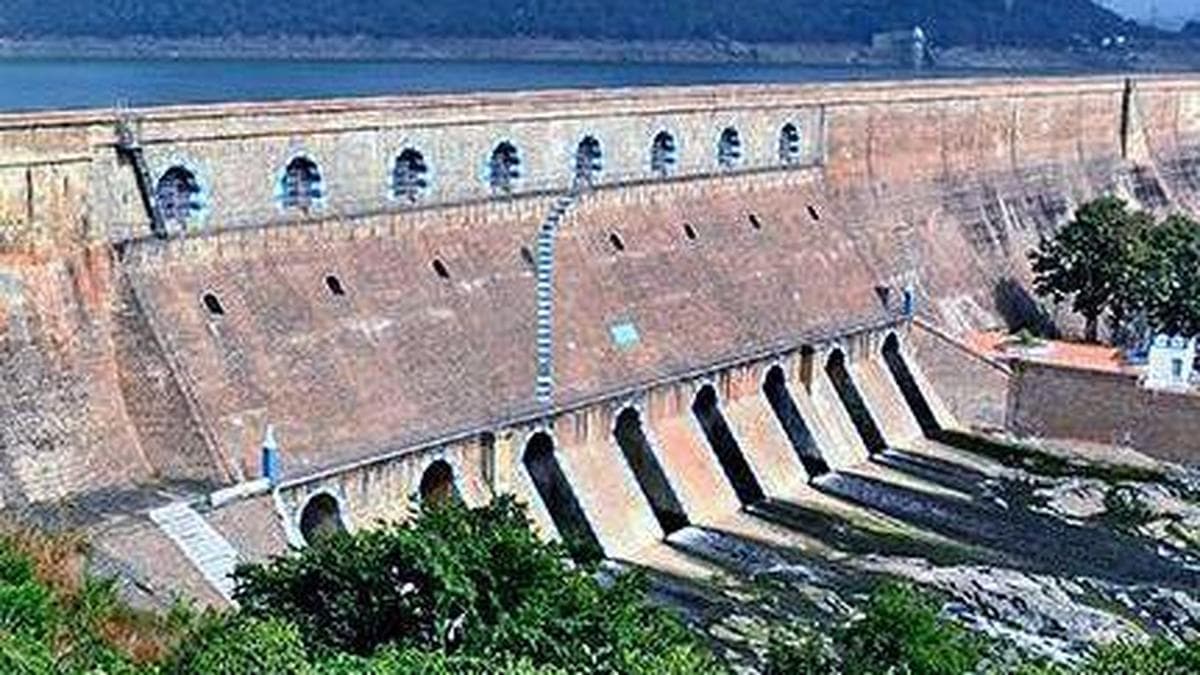 Water level in Mettur Dam stood at 92.01 feet