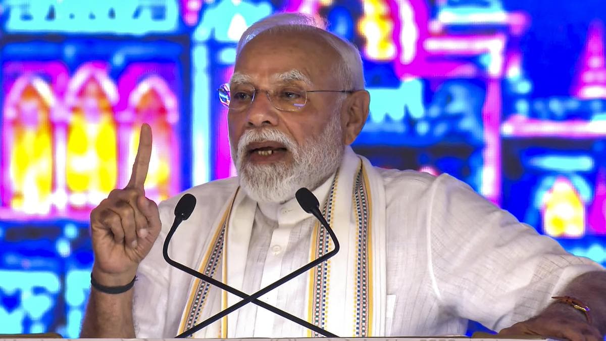 PM Modi lays foundation stone of ₹35,000 crore development projects in Vadodara