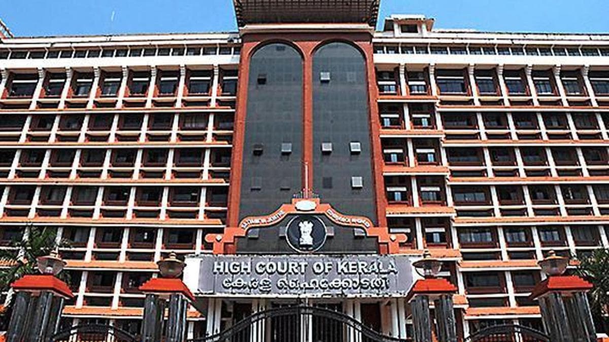 Muttil tree-felling case: Kerala High Court refuses to stay trial court proceedings against accused