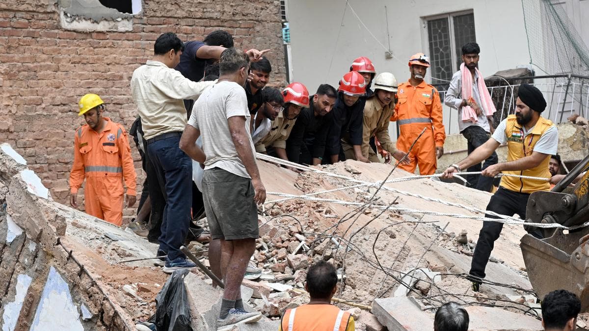 Delhi building collapse | Complete coverage