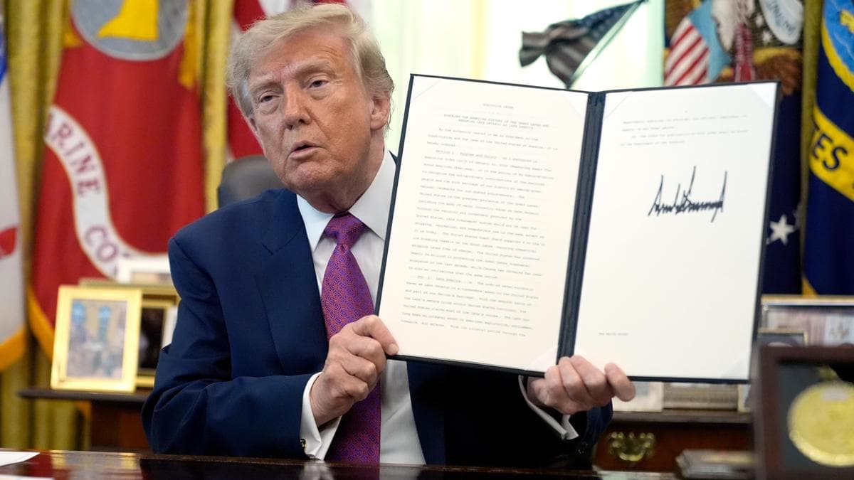 Great Lakes Shake-Up: Trump Renames Lake Ontario as 'Lake America' Amid Trade Feud
