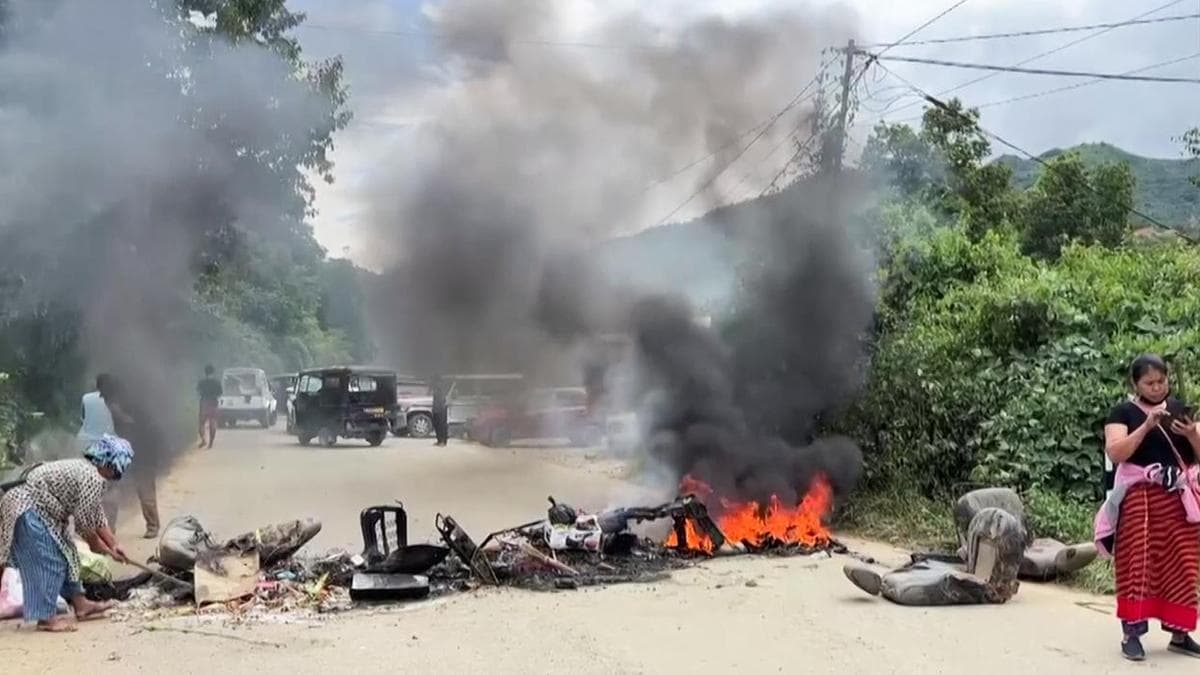 CRPF sub-inspector shot, two houses torched in Manipur