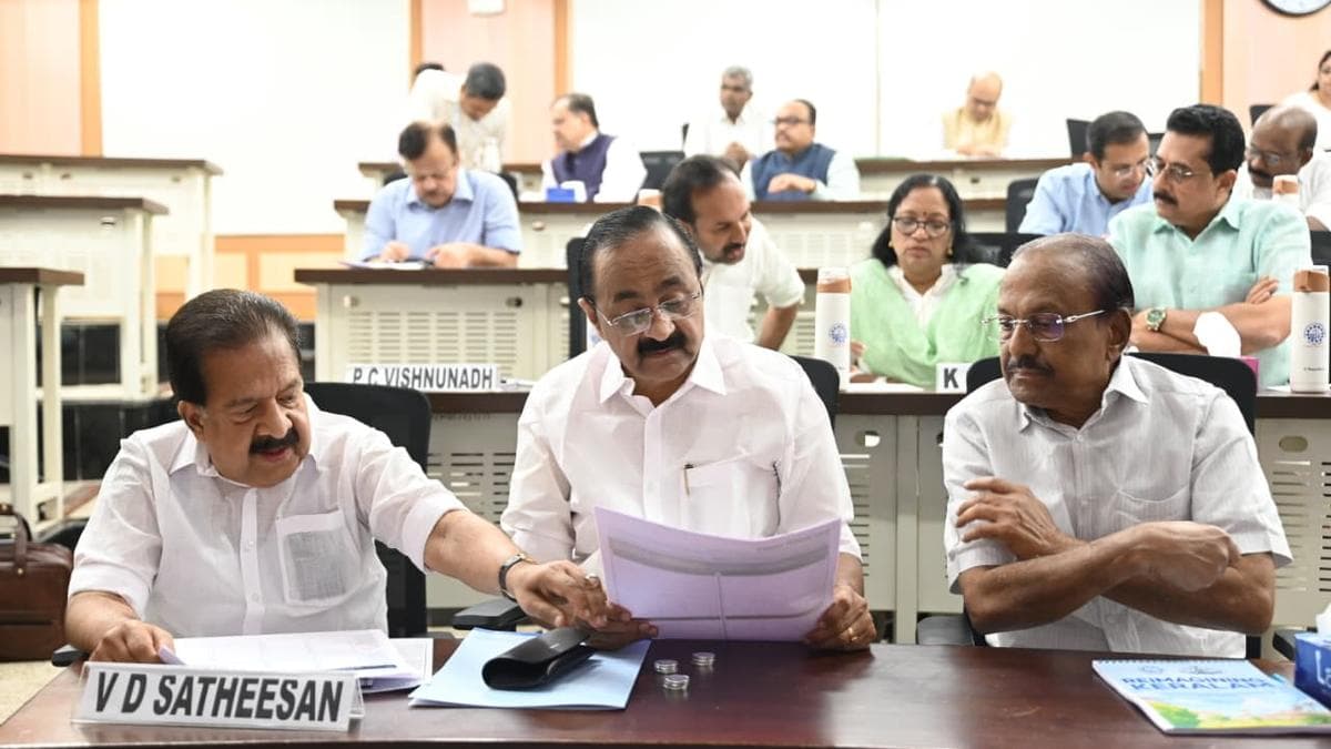 Keralam CM, Cabinet to skip press interaction at IIM Kozhikode citing tight schedule, security
