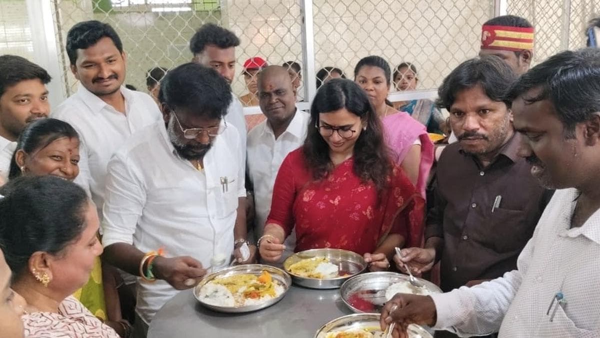 Restored Amma canteen in Arakkonam inaugurated
