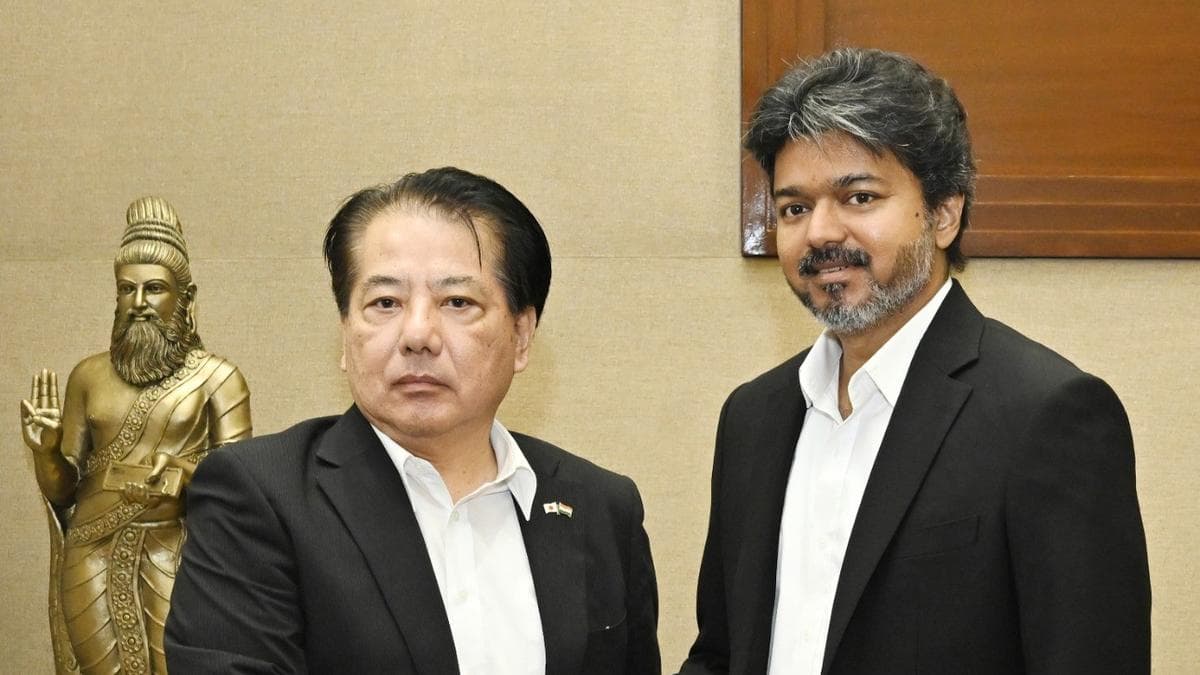 Consul-General of Japan in Chennai calls on Vijay