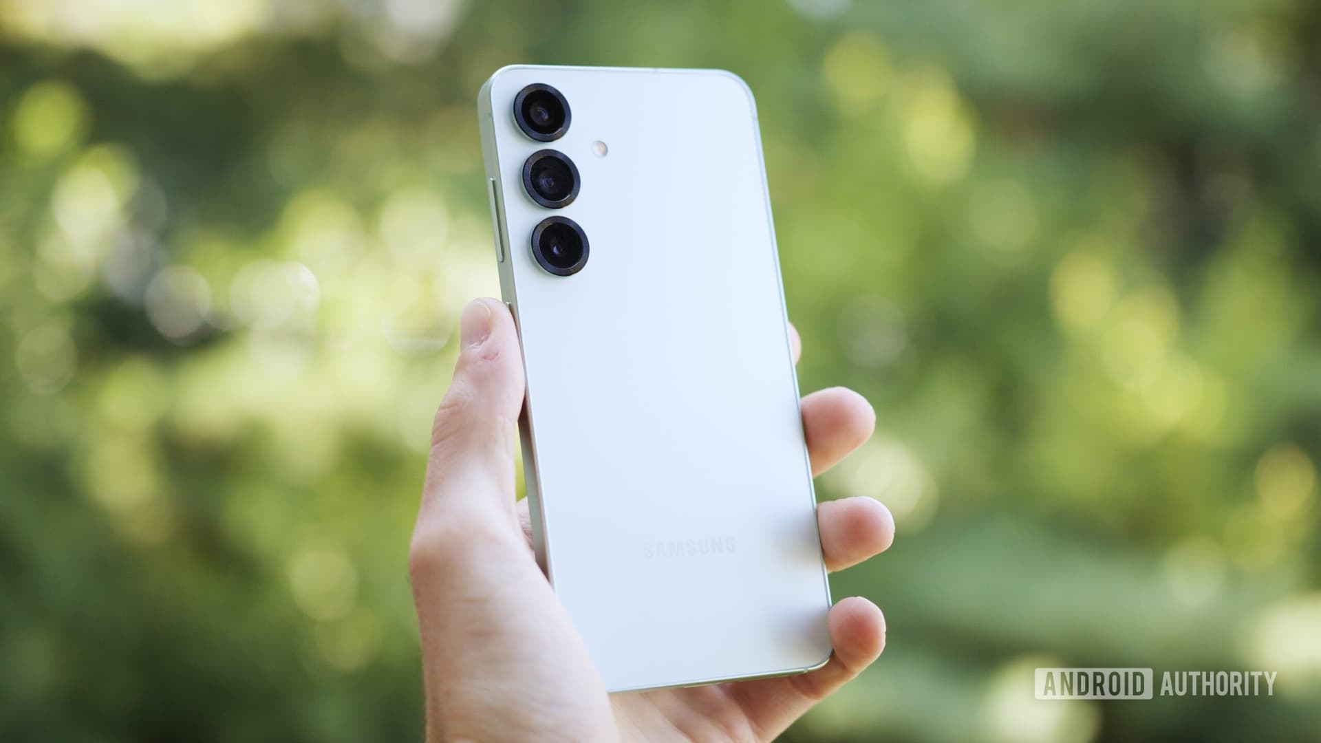 Galaxy S25’s latest beta update brings even more Galaxy S26 and Z Fold 8 features