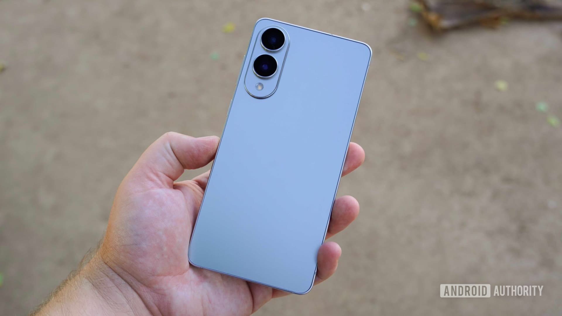 I lived with Samsung’s worst 2025 Android phone for a year. Here’s why I’m finally giving up