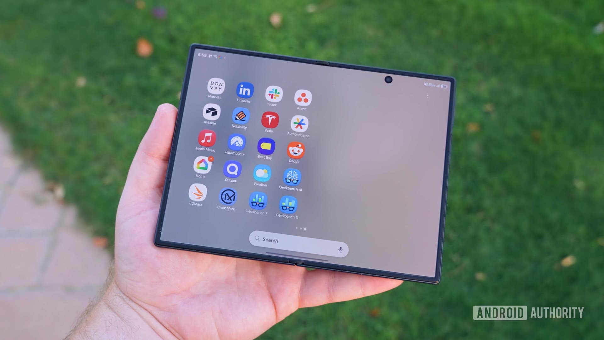 Galaxy Z Fold 8 is selling so well, Samsung is borrowing parts from the future