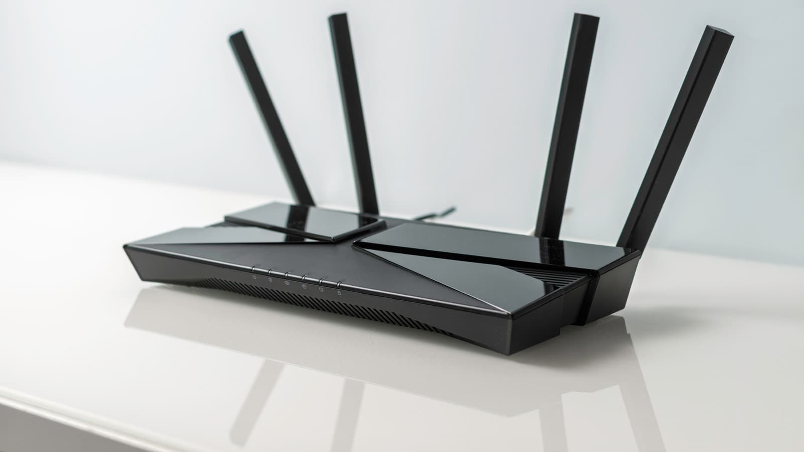 Dual-band vs. tri-band routers: What's the difference between them?