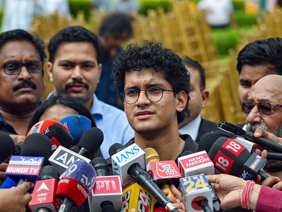 1 CR मुआवजा, सरकारी हॉस्टल; सत्य निकेतन हादसे के बाद कॉकरोचों ने बढ़ाई सरकार की टेंशन: 7 डिमांड